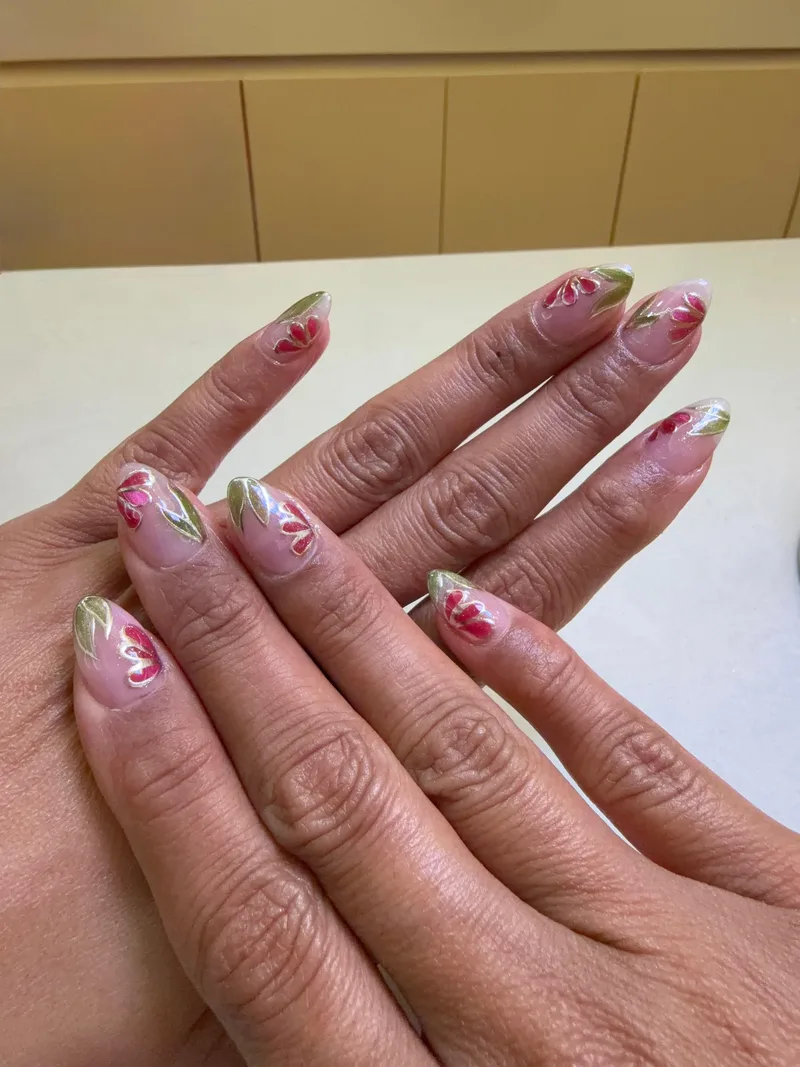 Vine Floral nails by Haus of Nails by Ritu, Gurgaon