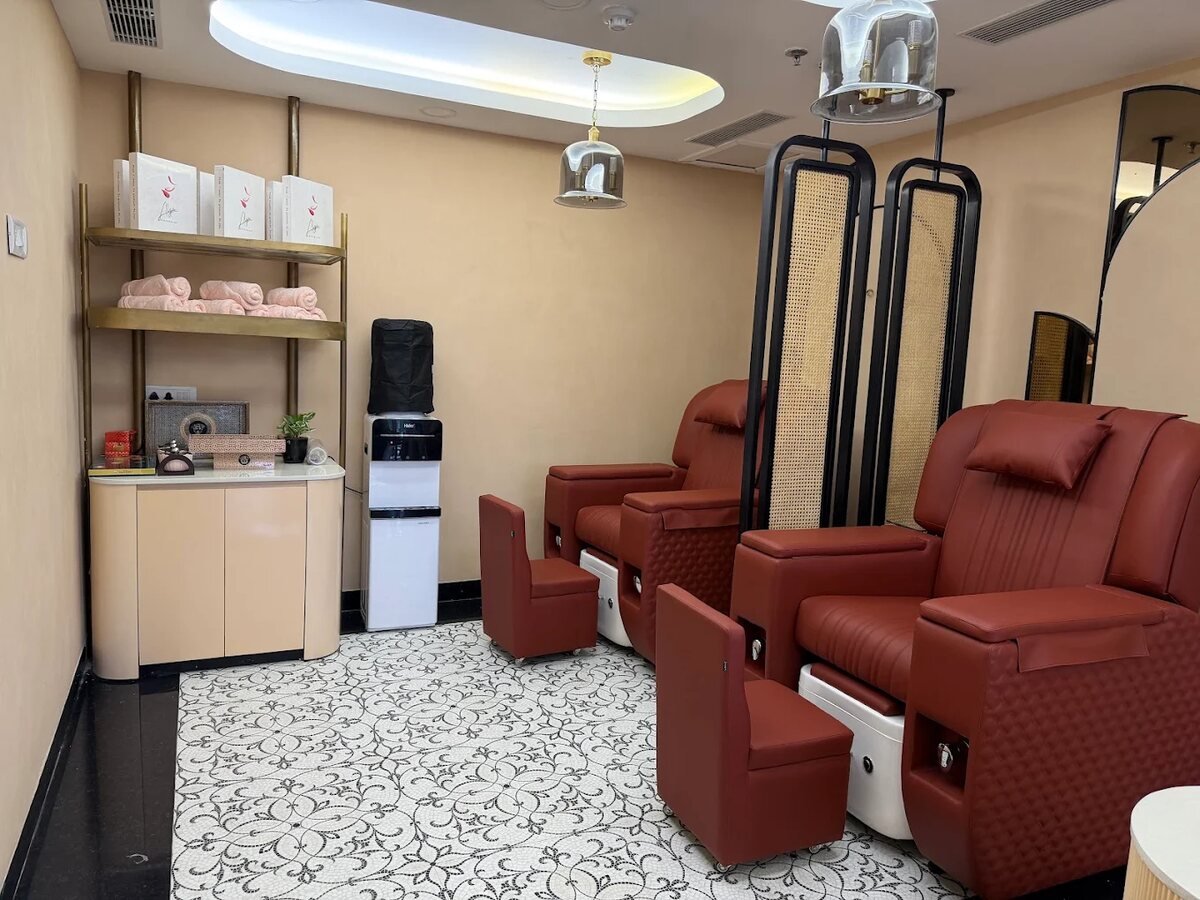 Pedicure stations